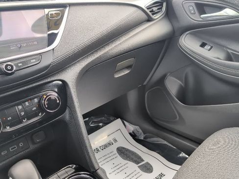 Used 2022 Buick Encore GX Preferred w/ Cold Weather Comfort Package FWD image 25