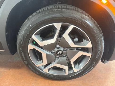 Used 2025 Hyundai Palisade SEL FWD image 11