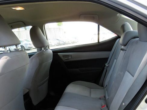 Used 2015 Toyota Corolla LE FWD image 10