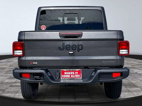 New 2026 Jeep Gladiator Sport AWD/4WD image 17