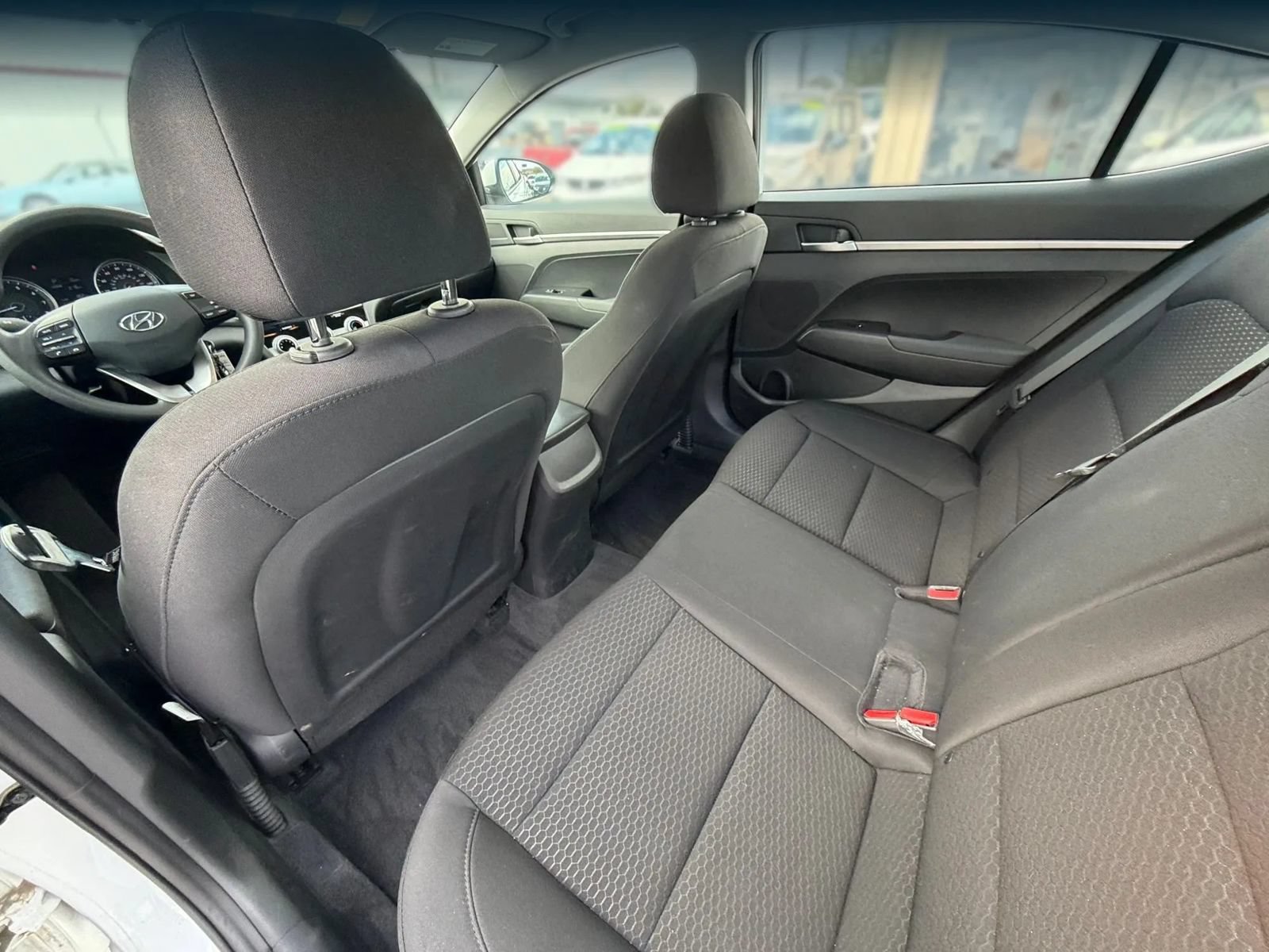 Used 2019 Hyundai Elantra SE w/ Cargo Package FWD image 13