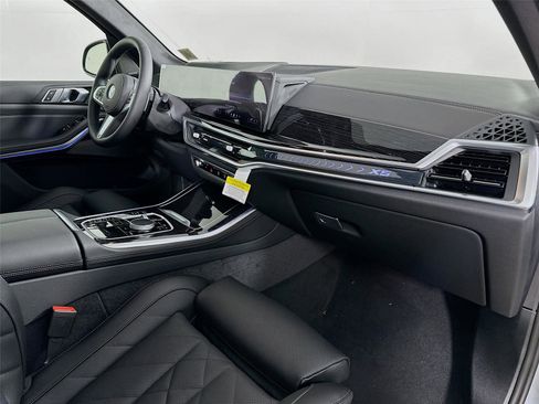 New 2026 BMW X5 xDrive40i w/ M Sport Package image 30