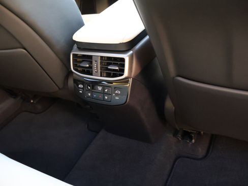 Used 2024 Lexus RX 350 image 15