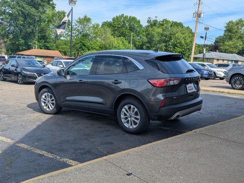 Used 2020 Ford Escape SE AWD/4WD image 6