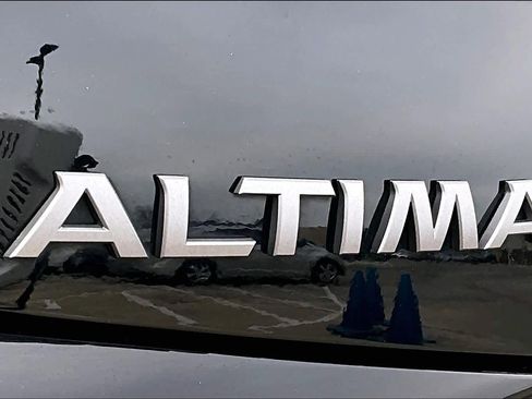 Used 2024 Nissan Altima 2.5 SR image 30