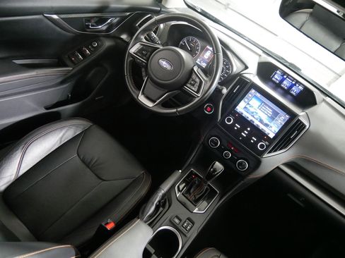 Used 2019 Subaru Crosstrek 2.0i Limited w/ Moonroof Package w/Navigation image 9