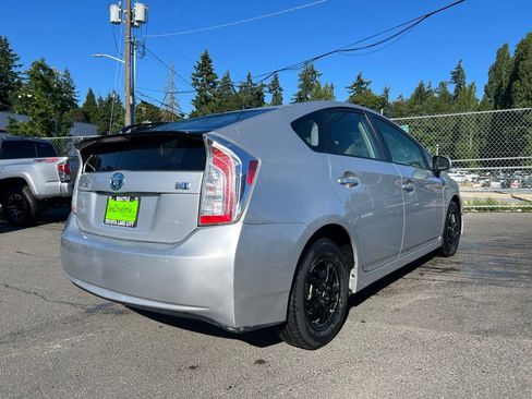Used 2015 Toyota Prius Three FWD image 4