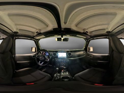 Used 2022 Jeep Wrangler Unlimited Sahara w/ Cold Weather Group image 34