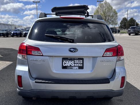 Used 2012 Subaru Outback 2.5i Premium w/ All-Weather Pkg AWD/4WD image 6