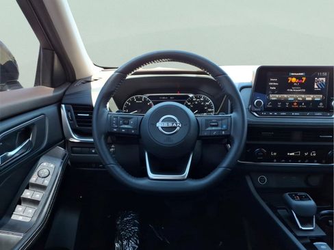 Certified 2023 Nissan Rogue SV w/ SV Premium B Package AWD/4WD image 15