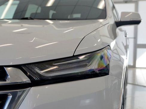 Used 2023 Chevrolet Traverse High Country image 11