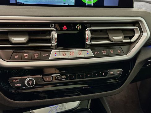 Used 2024 BMW X3 xDrive30i w/ Convenience Package image 24