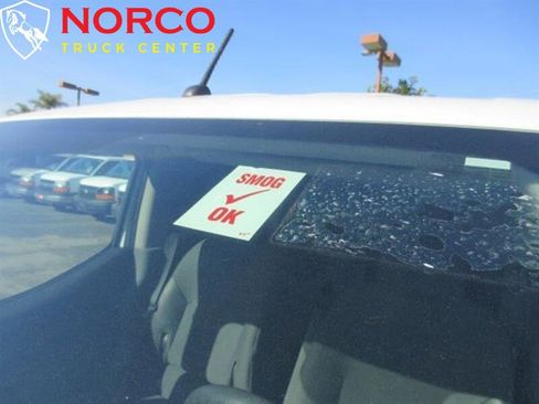 Used 2015 Nissan NV200 S image 17