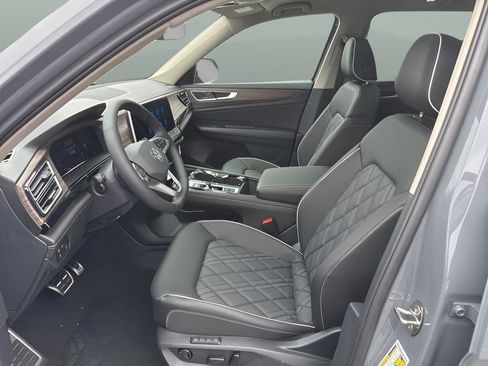 New 2026 Volkswagen Atlas SEL Premium R-Line AWD/4WD image 9
