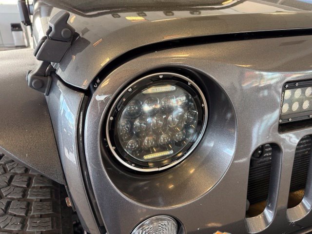 Used 2014 Jeep Wrangler Unlimited Sport w/ Quick Order Package 24S AWD/4WD image 9