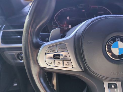 Used 2022 BMW 750i xDrive w/ Executive Package image 27