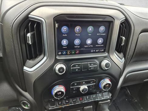 Used 2022 GMC Sierra 2500 Denali w/ Denali Ultimate Package AWD/4WD image 10