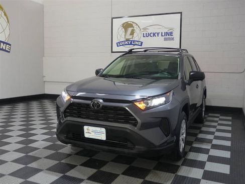 Used 2020 Toyota RAV4 LE w/ All Weather Liner Package AWD/4WD image 4