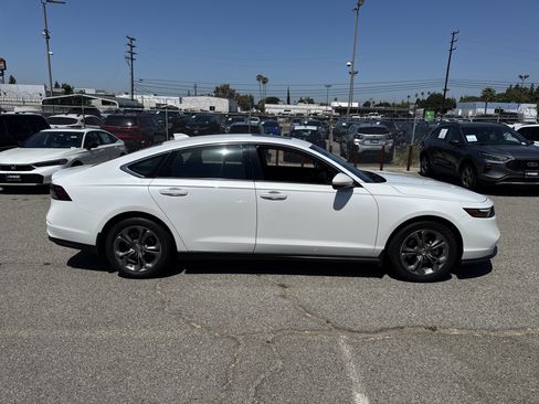 Used 2024 Honda Accord EX image 3