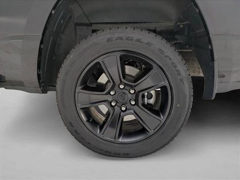 Used 2022 RAM 1500 Big Horn AWD/4WD image 21