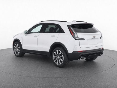 Used 2023 Cadillac XT4 Sport FWD image 3