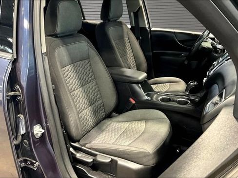 Used 2018 Chevrolet Equinox LT FWD image 26