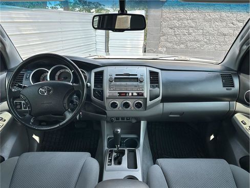 Used 2011 Toyota Tacoma 4x4 Double Cab w/ TRD Off-Road Pkg image 20