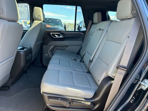 Used 2021 Chevrolet Tahoe LT w/ LT Signature Package image 11