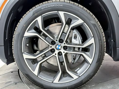 New 2026 BMW X5 xDrive40i w/ Climate Comfort Package AWD/4WD image 25