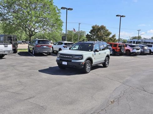 Used 2021 Ford Bronco Sport Badlands w/ Badlands Package AWD/4WD image 2