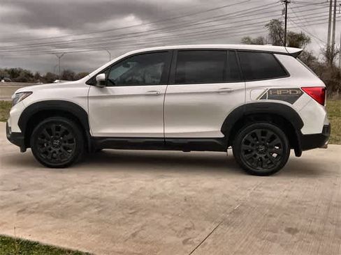 Used 2023 Honda Passport EX-L image 4