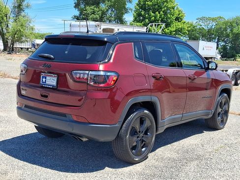 Used 2021 Jeep Compass Latitude w/ Sun and Sound Group AWD/4WD image 12