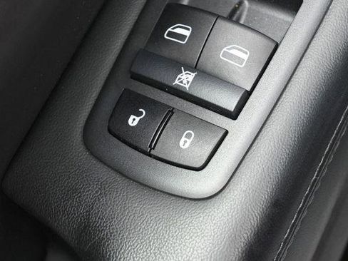 Used 2021 Jeep Grand Cherokee Laredo X AWD/4WD image 14