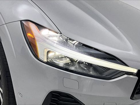Used 2023 Volvo XC60 B5 Ultimate w/ Climate Package FWD image 39