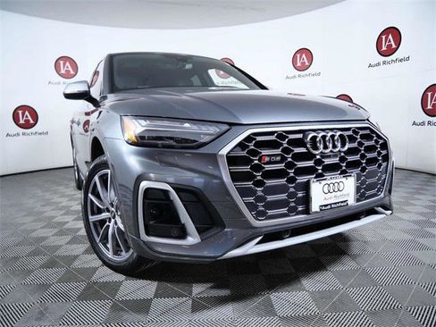 Used 2022 Audi SQ5 Prestige w/ Prestige Package image 2