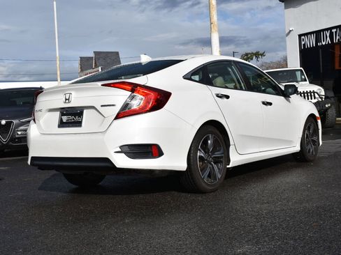 Used 2017 Honda Civic Touring image 11