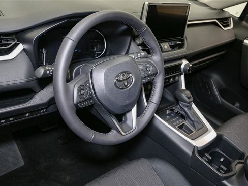 New 2025 Toyota RAV4 XLE image 17