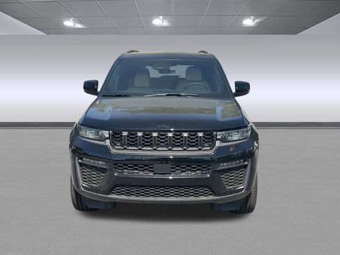 New 2026 Jeep Grand Cherokee Limited w/ Limited Altitude Package AWD/4WD image 2