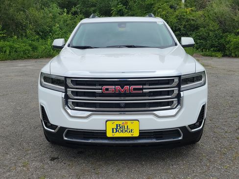 Used 2023 GMC Acadia SLT w/ Technology Package AWD/4WD image 2