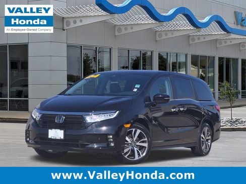 Certified 2024 Honda Odyssey Touring image 1