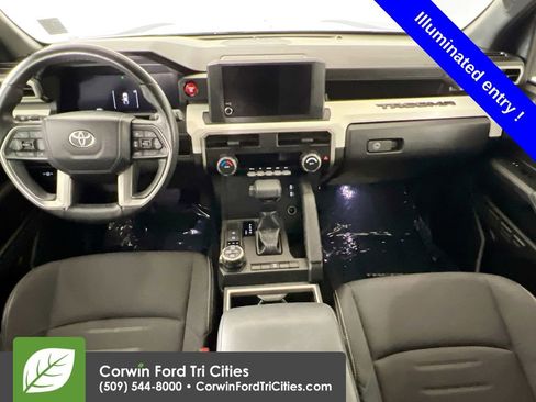 Used 2024 Toyota Tacoma TRD Off-Road image 7