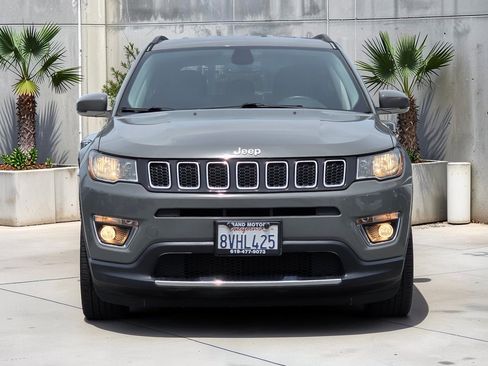 Used 2020 Jeep Compass Limited FWD image 3