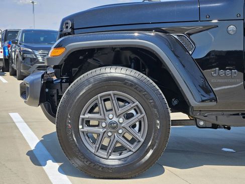 New 2025 Jeep Gladiator Sport image 8