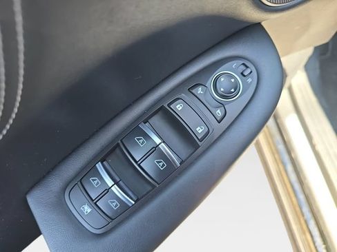 Used 2023 INFINITI QX55 Luxe w/ Cargo Package AWD/4WD image 12