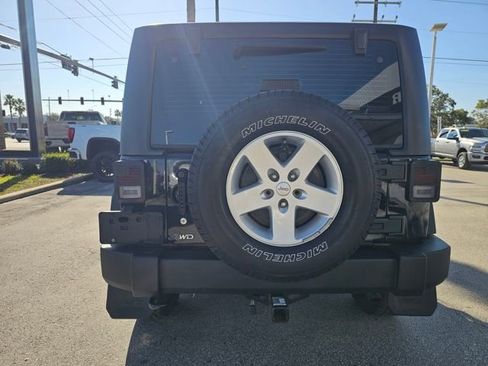 Used 2018 Jeep Wrangler Sport image 30