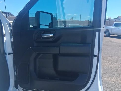 Used 2025 Chevrolet Silverado 2500 Custom w/ Custom Convenience Package AWD/4WD image 5