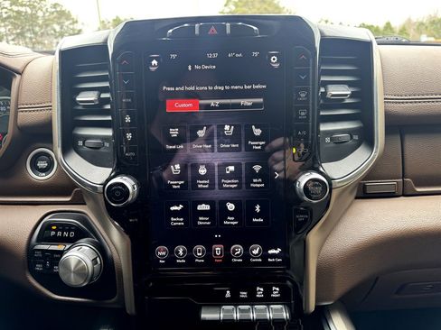 Used 2019 RAM 1500 Laramie AWD/4WD image 5
