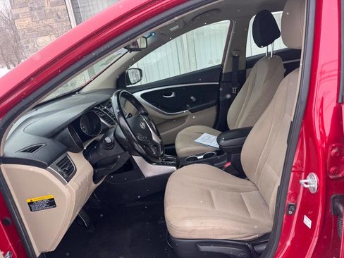 Used 2013 Hyundai Elantra GT w/ Touch & Go Pkg image 11
