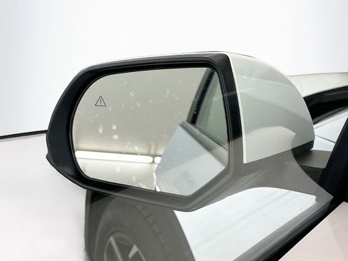 Used 2024 Hyundai Ioniq 5 SEL AWD/4WD image 16
