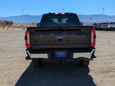 Used 2025 Ford F250 Lariat AWD/4WD image 7